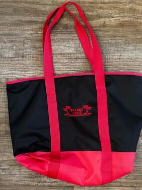 Trader Joe's Black Red Insulated Large Cooler Tote Reusable Shopping Bag NWOT